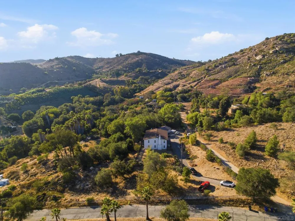 11248 Calle Oro Verde Valley Center, CA 92082