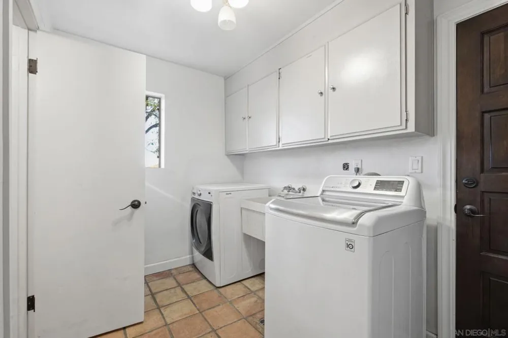 11248 Calle Oro Verde Valley Center, CA 92082