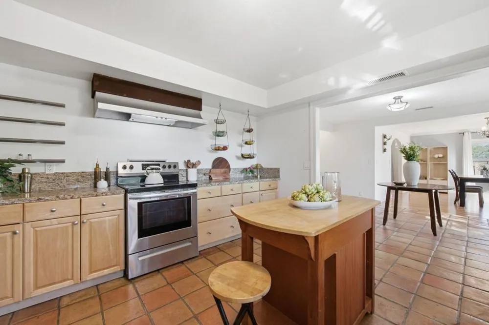 11248 Calle Oro Verde Valley Center, CA 92082