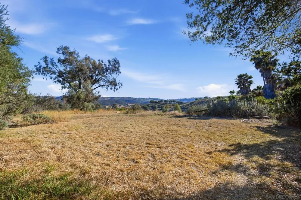 11248 Calle Oro Verde Valley Center, CA 92082