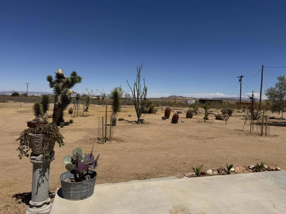 788 Cambria Avenue Landers, CA 92285