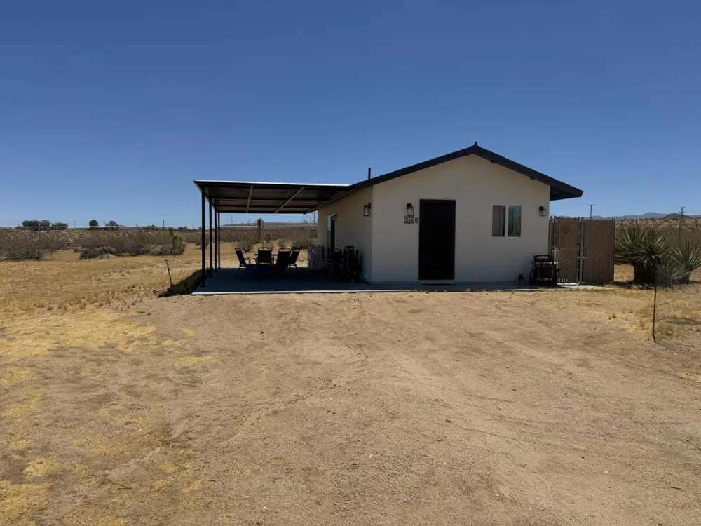 788 Cambria Avenue Landers, CA 92285