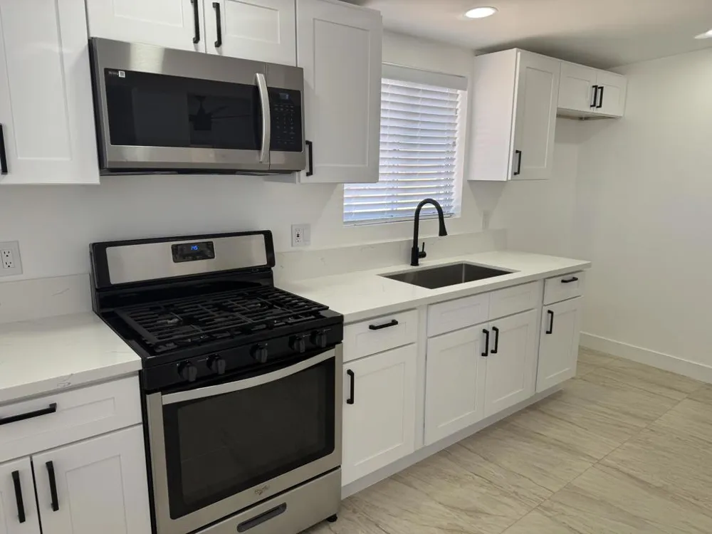 788 Cambria Avenue Landers, CA 92285