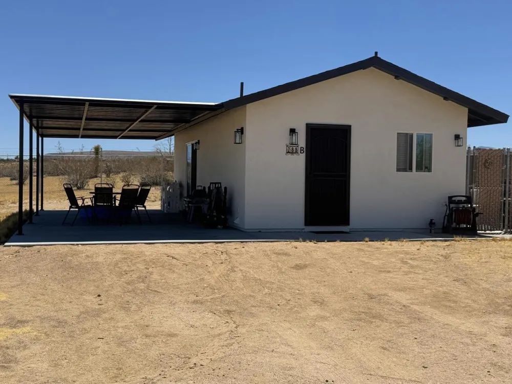 788 Cambria Avenue Landers, CA 92285