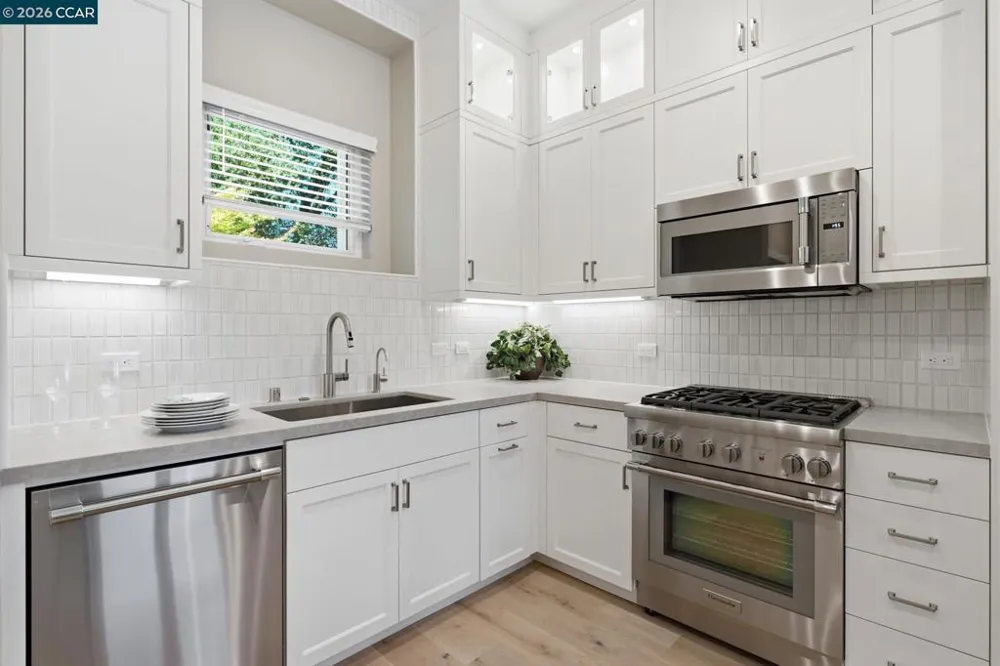 90 Woodbury Highlands Pl #16 Lafayette, CA 94549