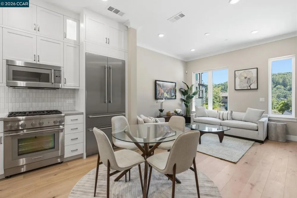 90 Woodbury Highlands Pl #16 Lafayette, CA 94549