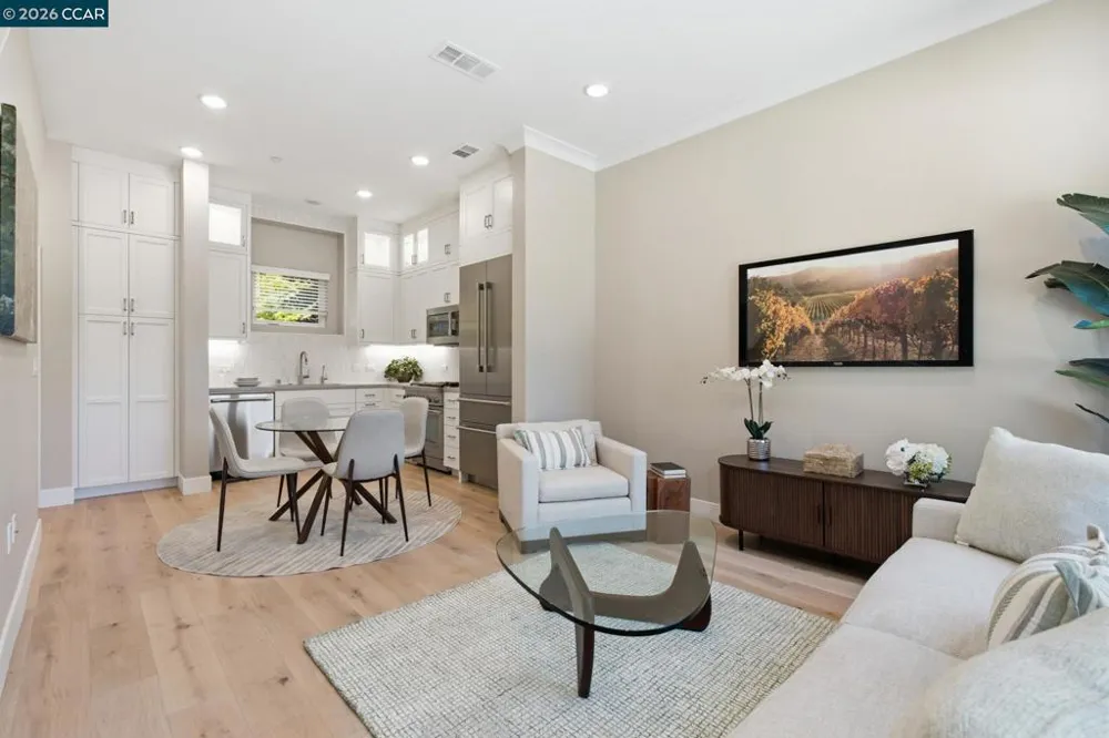 90 Woodbury Highlands Pl #16 Lafayette, CA 94549