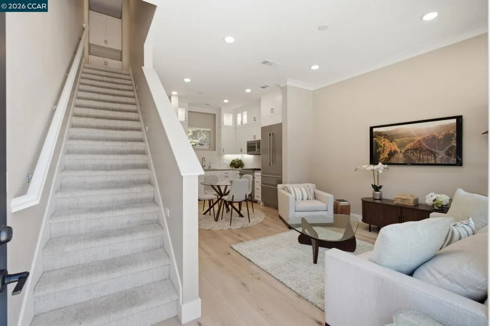 90 Woodbury Highlands Pl #16 Lafayette, CA 94549