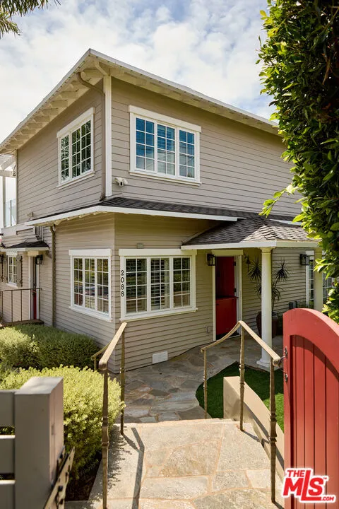 2088 Edinburg Avenue Cardiff by the Sea, CA 92007
