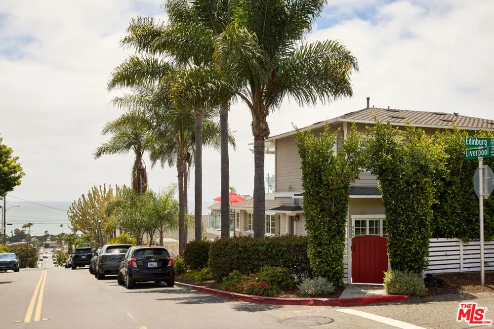 2088 Edinburg Avenue Cardiff by the Sea, CA 92007