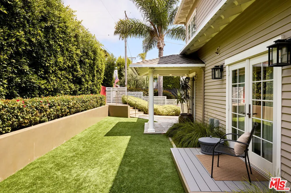 2088 Edinburg Avenue Cardiff by the Sea, CA 92007