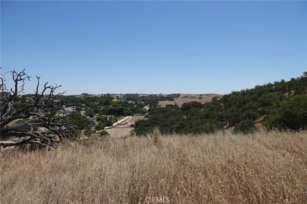 7950 Blue Moon Road Paso Robles, CA 93446