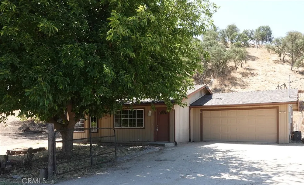 7950 Blue Moon Road Paso Robles, CA 93446