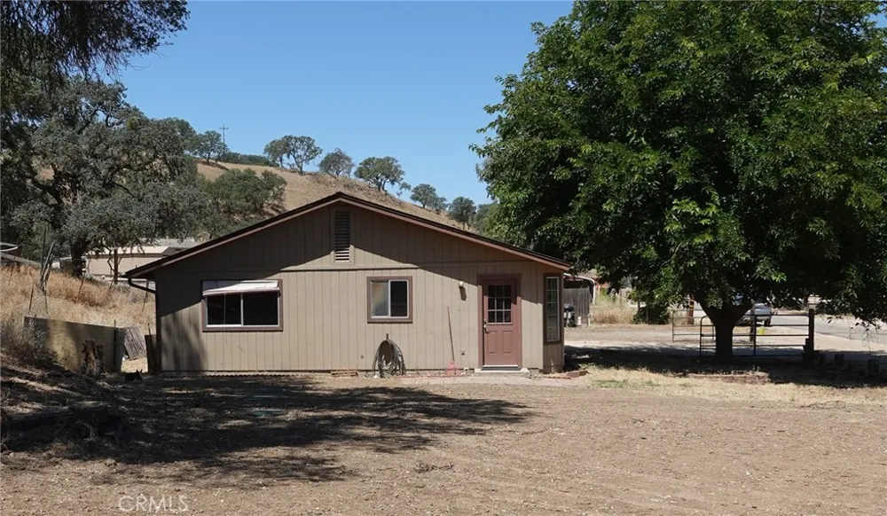 7950 Blue Moon Road Paso Robles, CA 93446