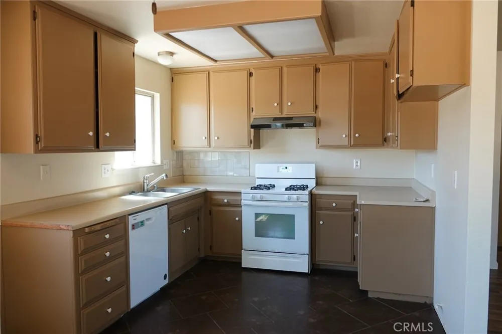 7950 Blue Moon Road Paso Robles, CA 93446