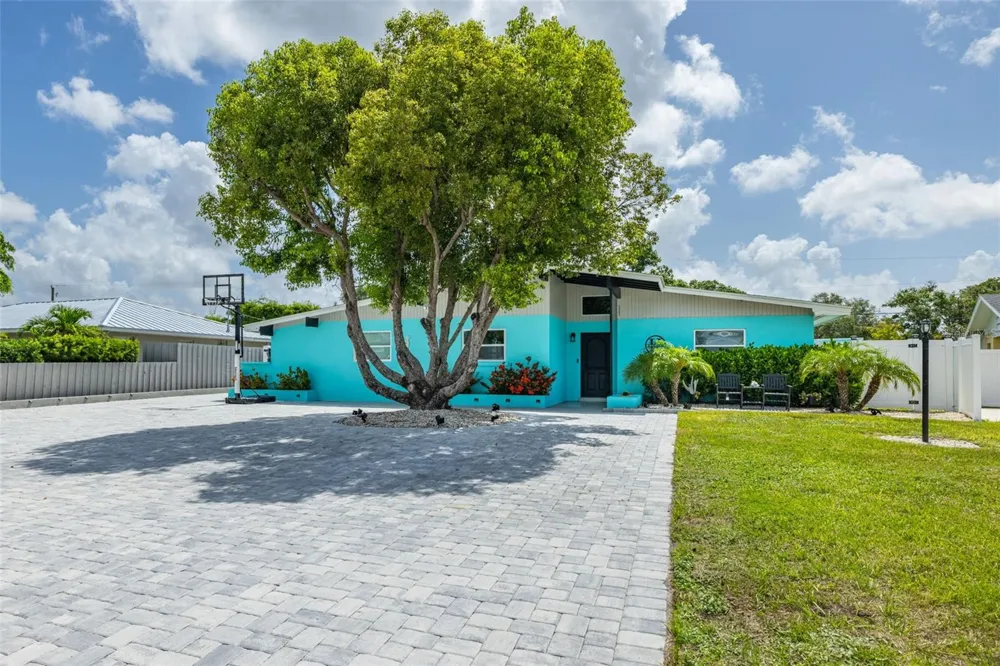 3407 29TH STREET W Bradenton, FL 34205