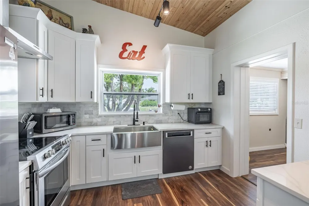 3407 29TH STREET W Bradenton, FL 34205