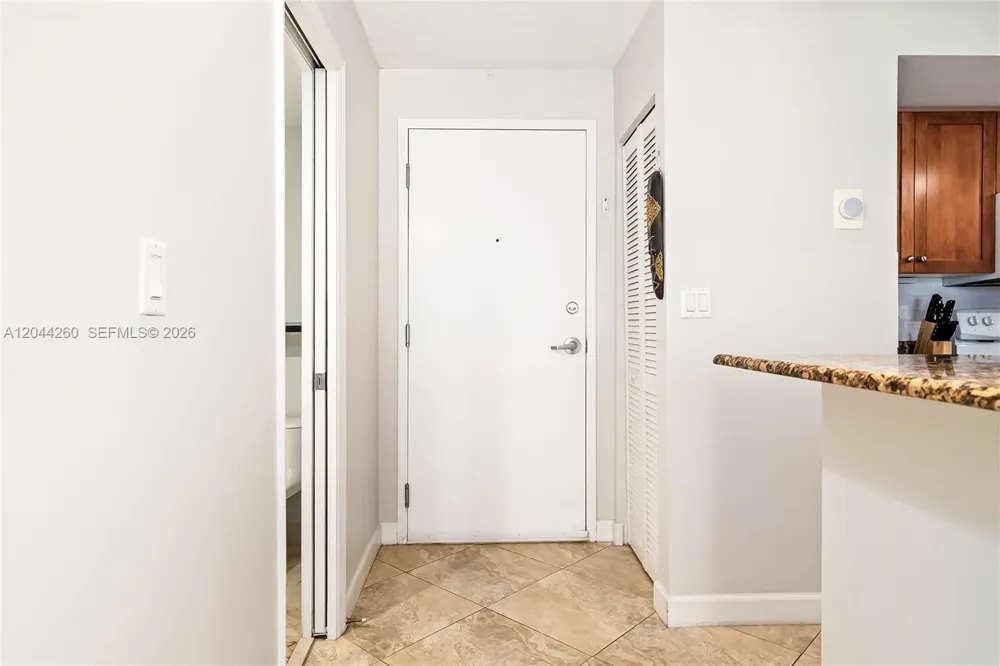 6917 Collins Ave #1012 Miami Beach, FL 33141