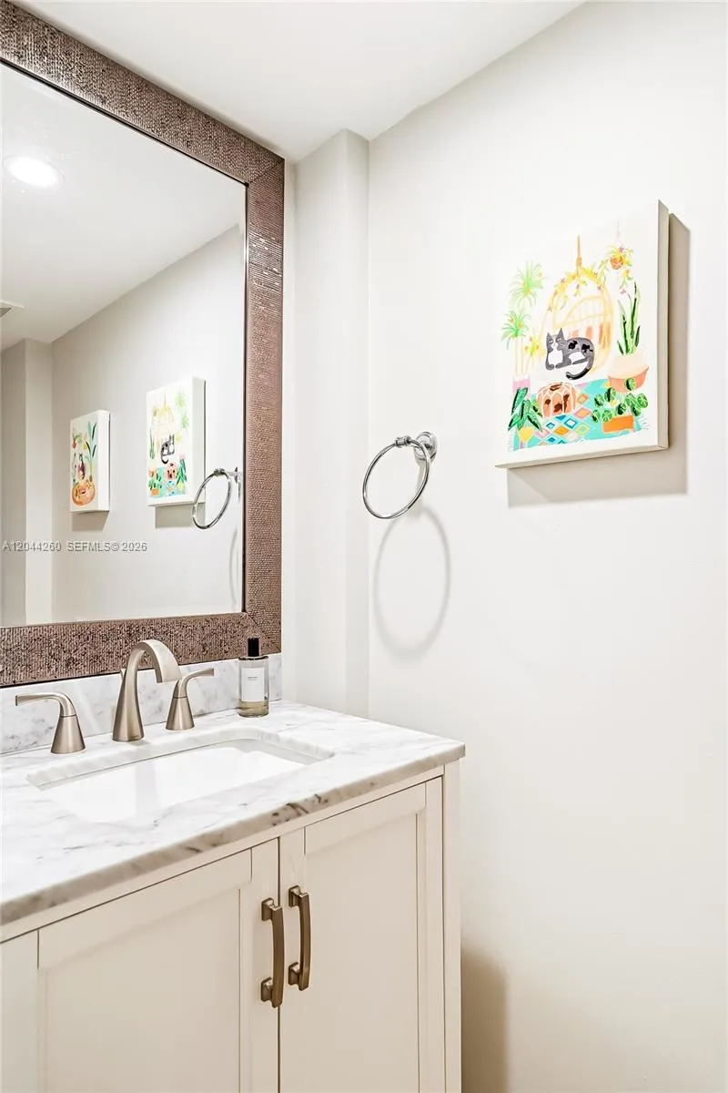 6917 Collins Ave #1012 Miami Beach, FL 33141
