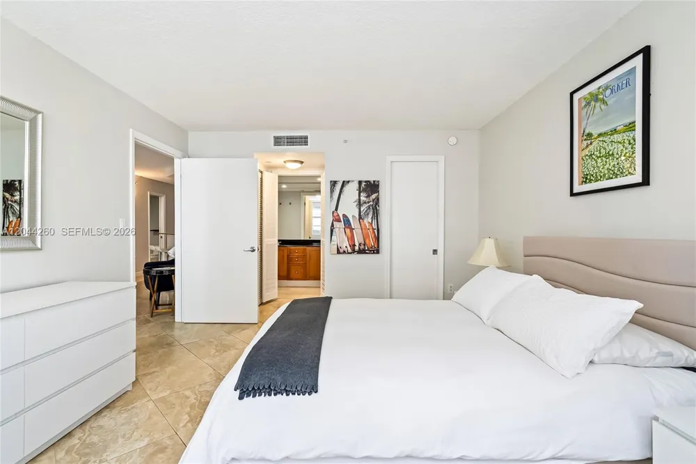 6917 Collins Ave #1012 Miami Beach, FL 33141