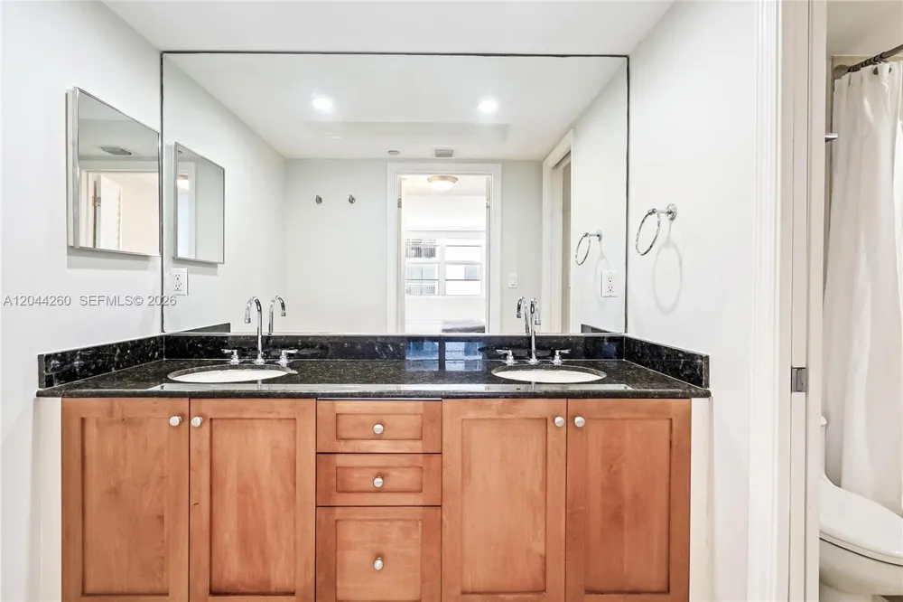 6917 Collins Ave #1012 Miami Beach, FL 33141