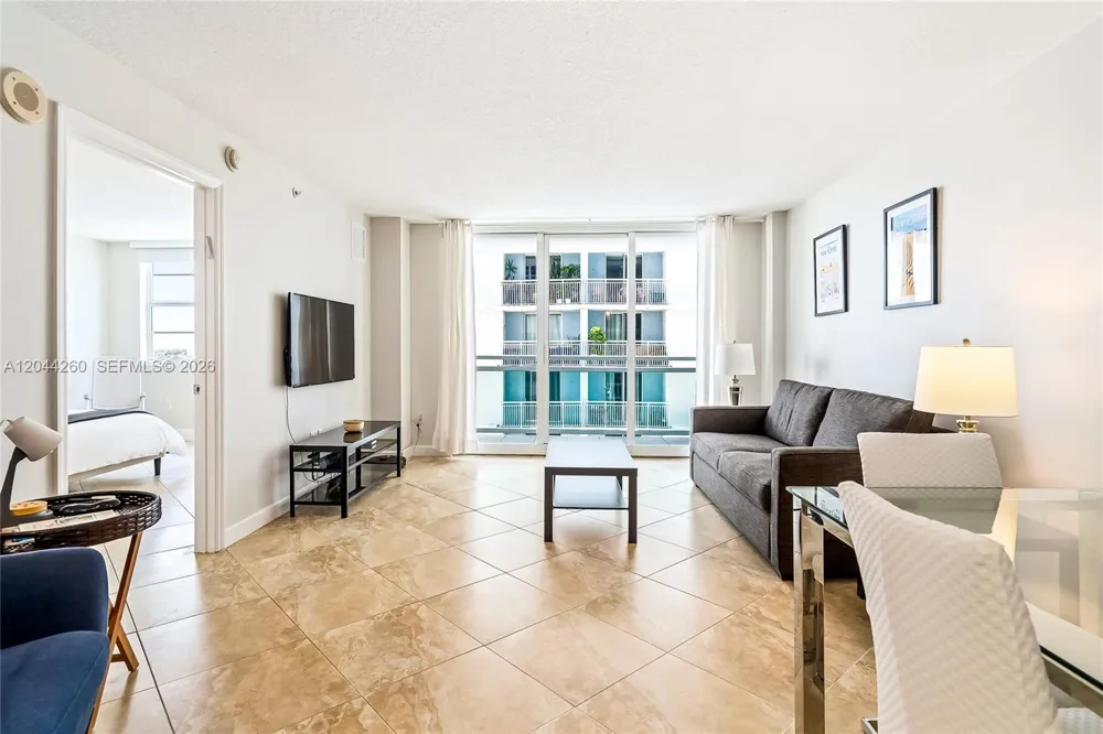 6917 Collins Ave #1012 Miami Beach, FL 33141