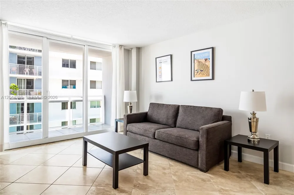6917 Collins Ave #1012 Miami Beach, FL 33141