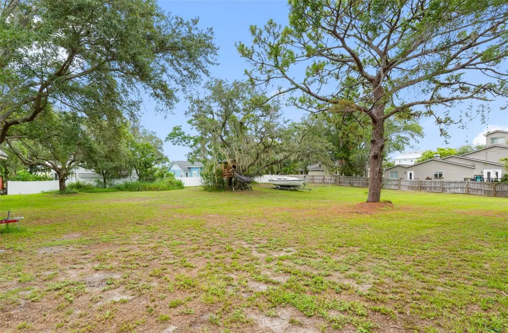 0 PENNSYLVANIA AVENUE Palm Harbor, FL 34683