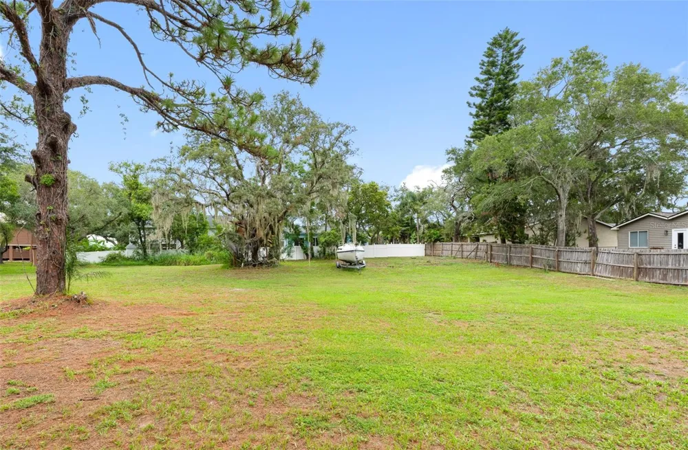 0 PENNSYLVANIA AVENUE Palm Harbor, FL 34683