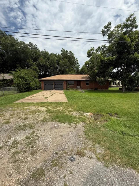 1206 Powell Parkway