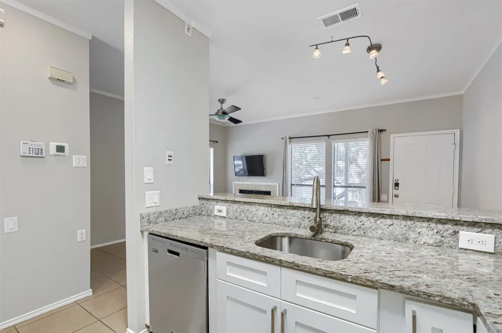 802 S 1st Street #206 Austin, TX 78704