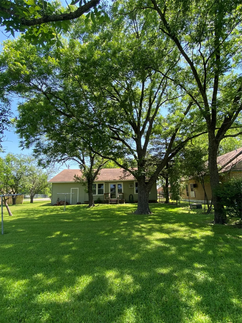 516 S Mckinney Street Mexia, TX 76667
