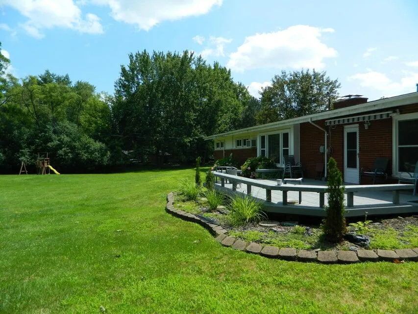 26150 Barbados Road Farmington, MI 48335