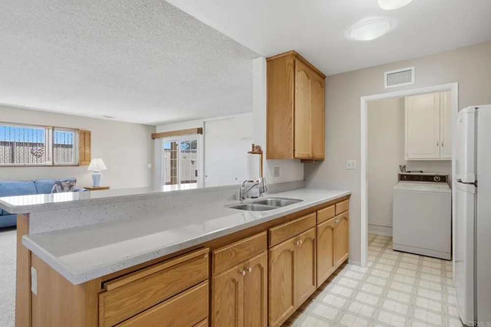 2121 E 4Th Street National City, CA 91950