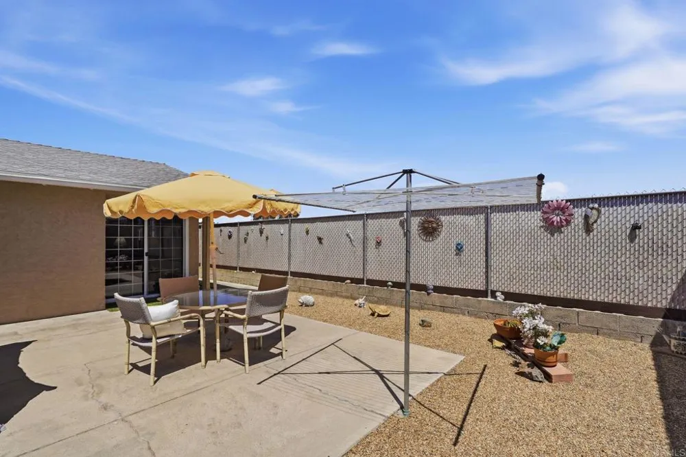 2121 E 4Th Street National City, CA 91950