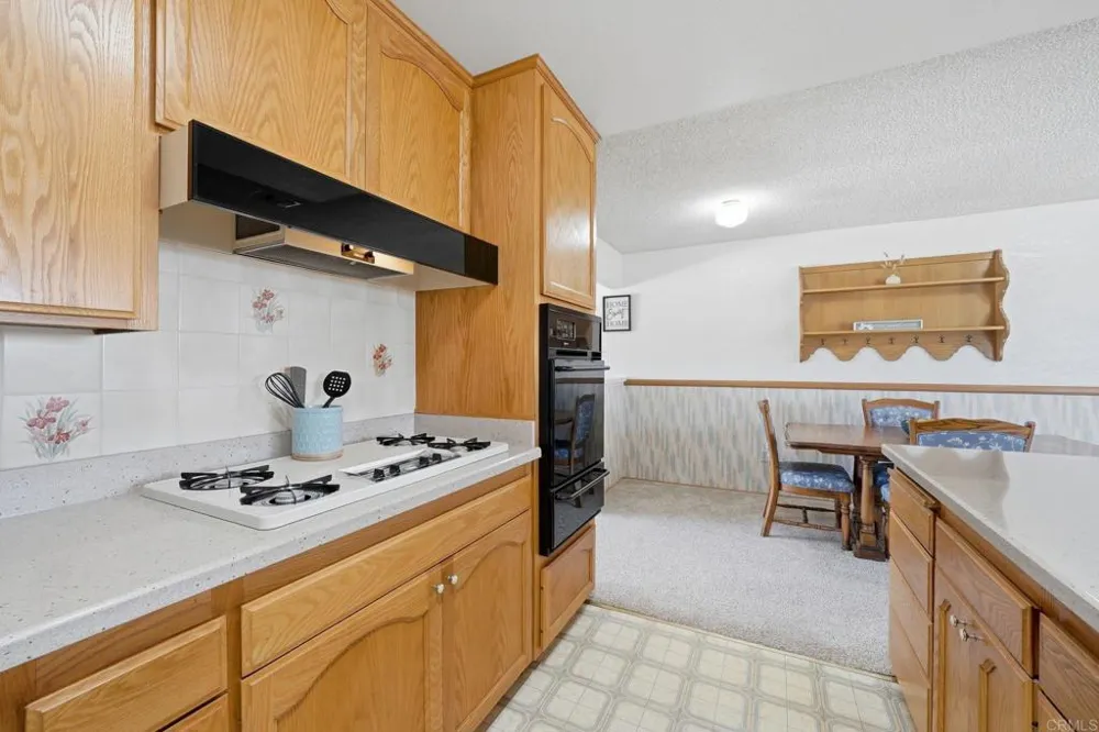 2121 E 4Th Street National City, CA 91950