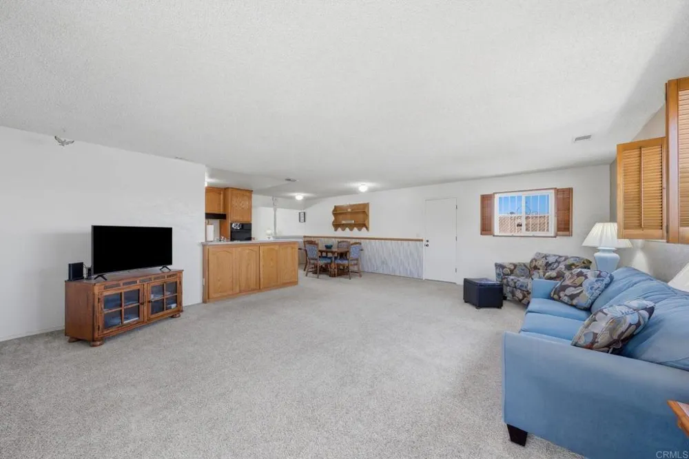 2121 E 4Th Street National City, CA 91950