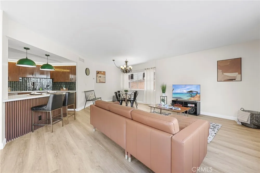 1323 Spurgeon #2 Santa Ana, CA 92701