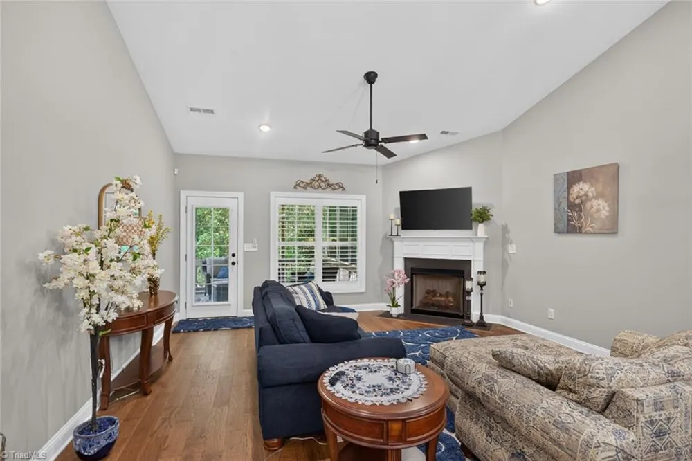 1201 Plantation Village Drive Clemmons, NC 27012