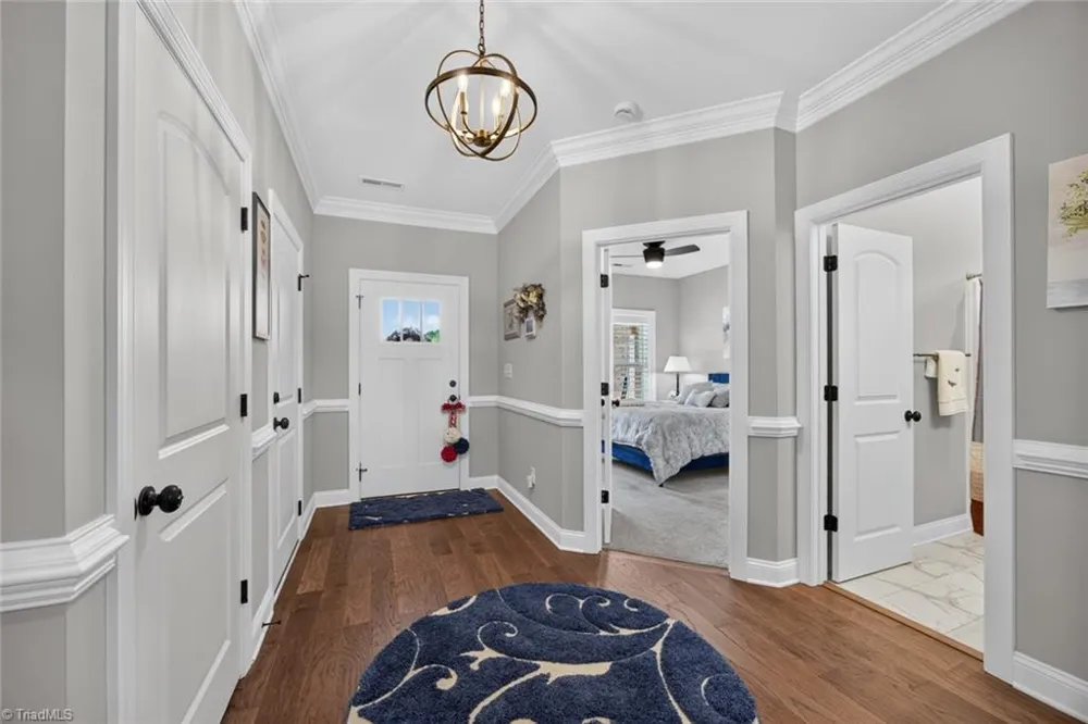 1201 Plantation Village Drive Clemmons, NC 27012