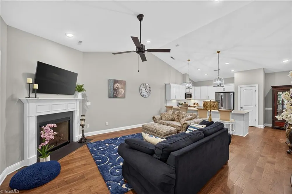 1201 Plantation Village Drive Clemmons, NC 27012