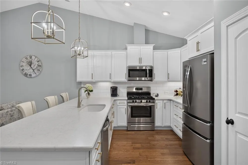 1201 Plantation Village Drive Clemmons, NC 27012
