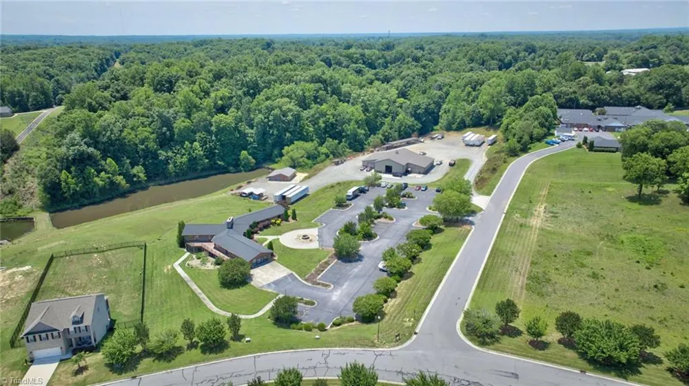 1201 Plantation Village Drive Clemmons, NC 27012