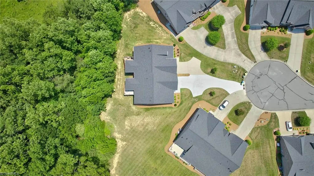 1201 Plantation Village Drive Clemmons, NC 27012