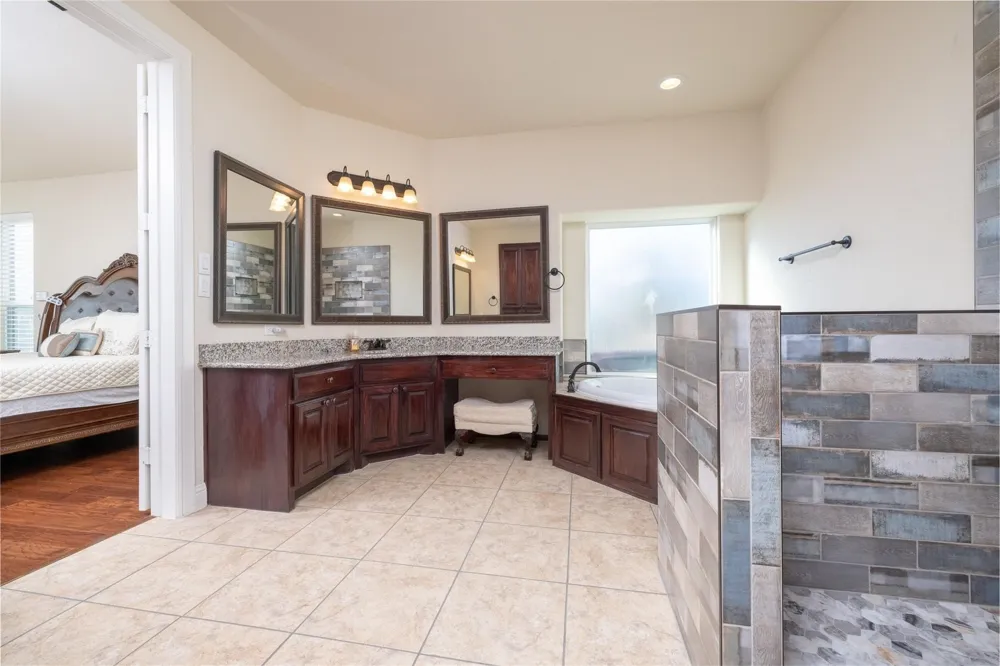 6728 S Fork Drive North Richland Hills, TX 76182