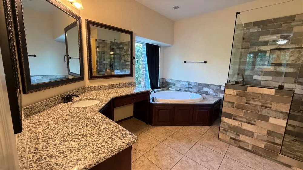 6728 S Fork Drive North Richland Hills, TX 76182