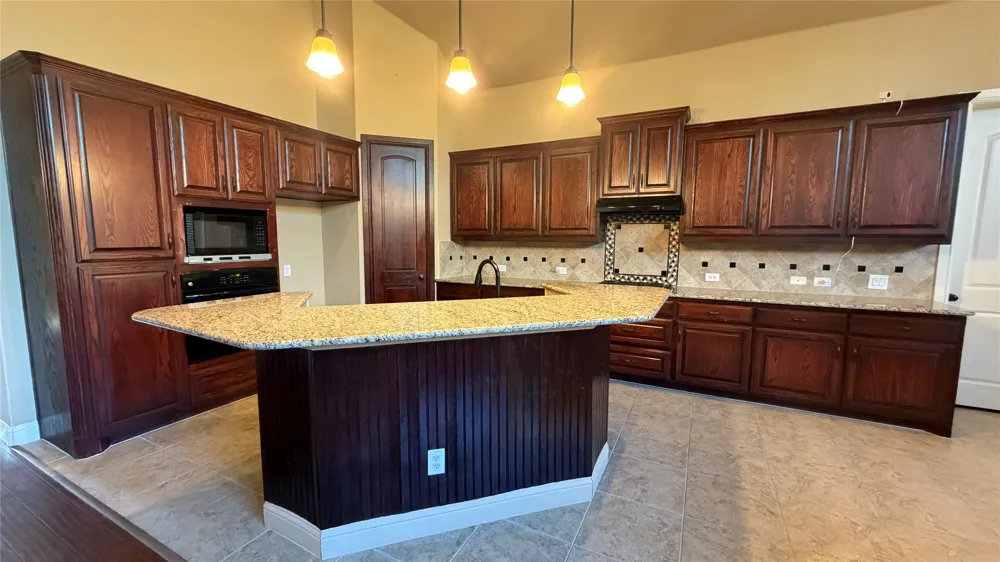 6728 S Fork Drive North Richland Hills, TX 76182