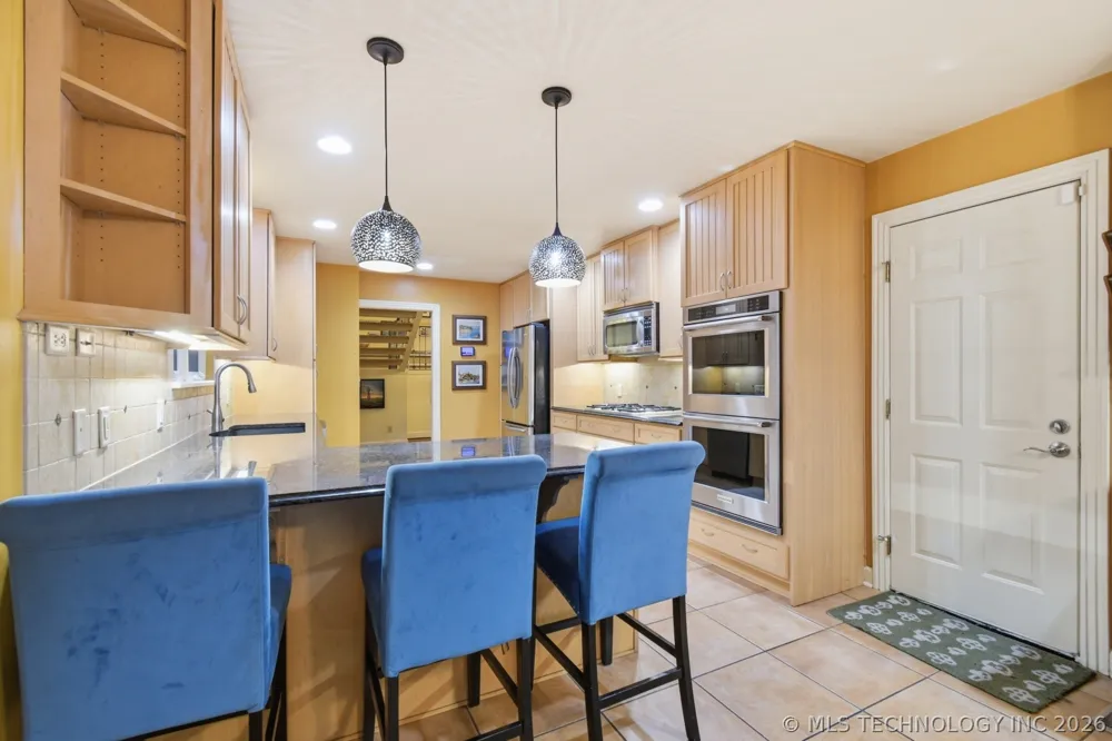 209 Walnut Circle Grove, OK 74344