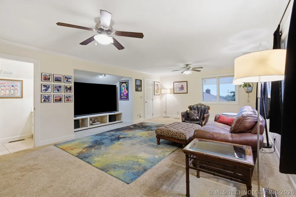209 Walnut Circle Grove, OK 74344