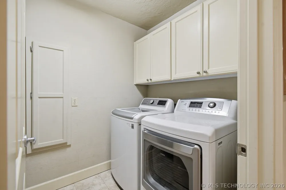 209 Walnut Circle Grove, OK 74344